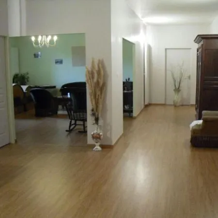 Evasion Champetre Chez Les Lambert: Maison Avec D'hotes, Salon, Salle A Manger Et Terrasse - Fr-1-585-126 *